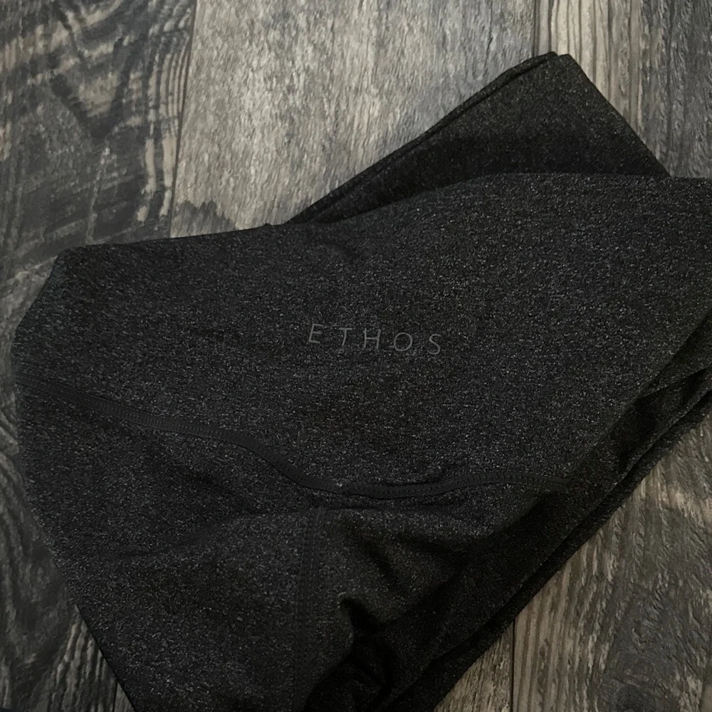 Set of 6 ethos and old navy Leggings Set - Camouflage, Green, and Black - Picture 13 of 15